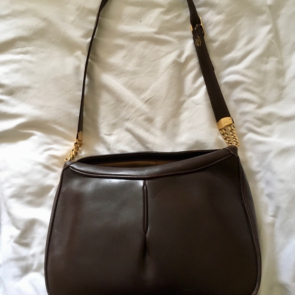 Mint Vintage Gucci bag brwn leather bag gold chain